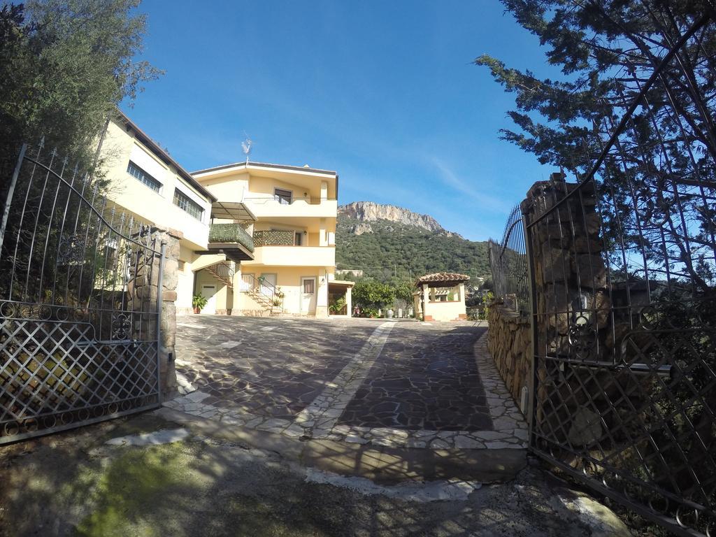 Appartamenti Con Vista Panoramica Санта-Мария-Наварезе Экстерьер фото