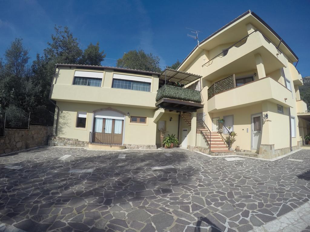 Appartamenti Con Vista Panoramica Санта-Мария-Наварезе Экстерьер фото
