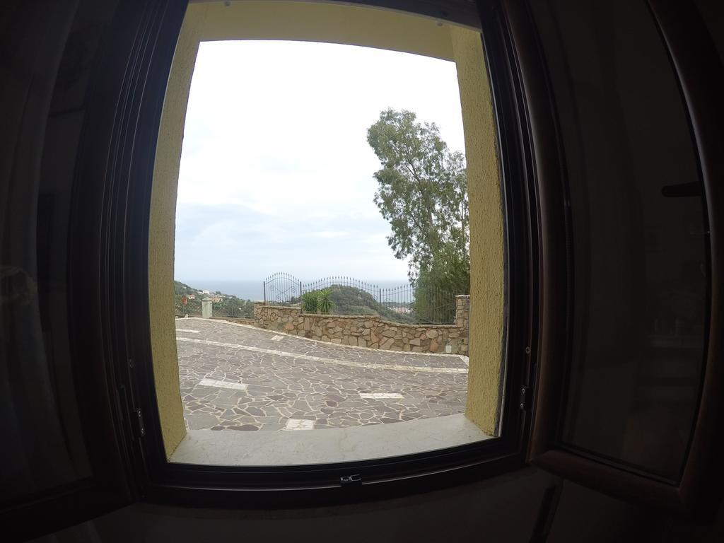 Appartamenti Con Vista Panoramica Санта-Мария-Наварезе Экстерьер фото