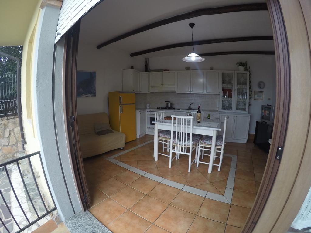 Appartamenti Con Vista Panoramica Санта-Мария-Наварезе Экстерьер фото